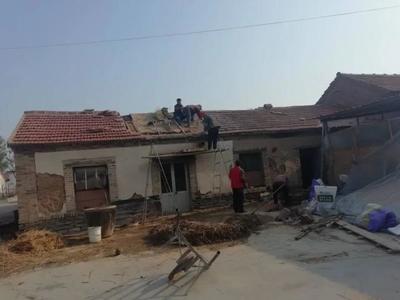 台子镇扎实推进废旧房屋及残垣断壁“清零行动”与房屋修缮工作，助力乡村面貌焕新